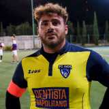 Un giocatore dell�Fc Inda, che richiama la storpiatura di �Inter� pronunciata dal presidente cinese dei Nerazzurri Zhang